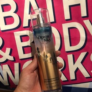 NWT Bath and Body Works Ocean Sky